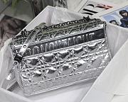 DIOR | Medium Caro Bag Silver Patent - M9242 - 25.5 x 15.5 x 8 cm - 6