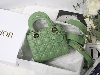 DIOR | Lady D My ABC Willow Green - M0538O - 20 x 16.5 x 8 cm