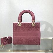 DIOR | Medium Lady D-Lite Mallow Rose Bag  - M0565O - 24 x 20 x 11 cm - 2