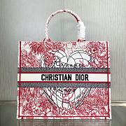 DIOR | Book Tote Red and White D-Royaume - M1286 - 41.5 x 38 x 18cm - 1