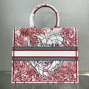 DIOR | Book Tote Red and White D-Royaume - M1286 - 41.5 x 38 x 18cm - 6