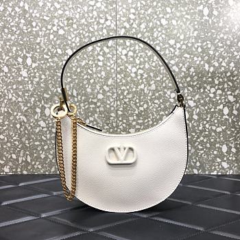Valentino | Garavani Vsling Plaque Hobo White bag - 20 x 5 x 12cm