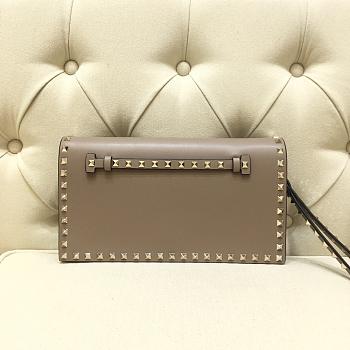 Valentino | Taupe Garavani Rockstud Flap Wristlet Clutch Bag - 28cm