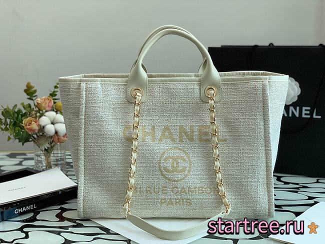 CHANEL | White Pink Shopping Bag - 38cm - 1