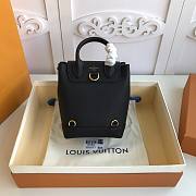 Louis Vuitton | Lock Me Backpack Mini Black Golden - 16 x 19.4 x 10 cm - 5