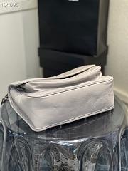 YSL | NIKI Medium Chain Bag in Light Gray - 498894 - 28 x 20 x 8 cm - 5