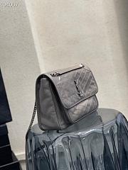 YSL | NIKI Large Chain Bag in Grey - 498830 - 32 x 23 x 9 cm - 6