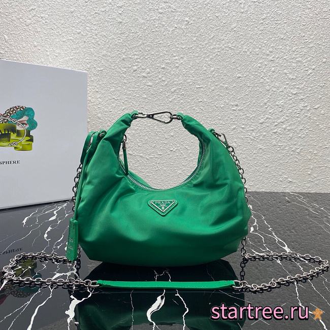 PRADA | Re-Edition 2006 nylon green bag - 1BH172 - 24 x 16 x 7 cm - 1