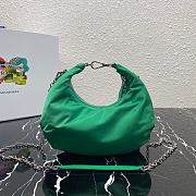 PRADA | Re-Edition 2006 nylon green bag - 1BH172 - 24 x 16 x 7 cm - 6