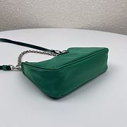 Prada | Re-Edition nylon mini green bag - 1TT122 - 15 x 11 x 4 cm  - 2