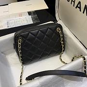 CHANEL | Camera Case With Extra Black Clutch - AS1367 - 22 x 15 x 6 cm - 4