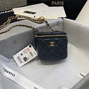 Chanel | Classic Blue Box With Chain - AP1447 - 10.5 x 8.5 x 7 cm - 4