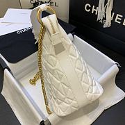 Chanel | State Of The Art White Hobo Bag - AS0845 - 21 x 24 x 14 cm - 3