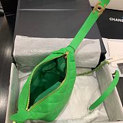 Chanel | Small Lambskin Hobo Green Bag - AS1745 - 15 x 15 x 12 cm - 6