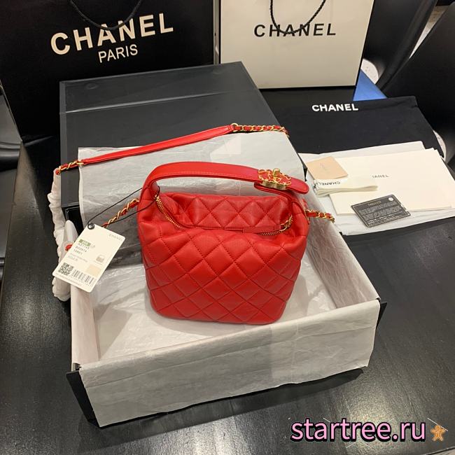 Chanel | Small Lambskin Hobo Red Bag - AS1745 - 15 x 15 x 12 cm - 1