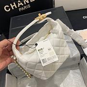 Chanel | Small Lambskin Hobo White Bag - AS1745 - 15 x 15 x 12 cm - 6