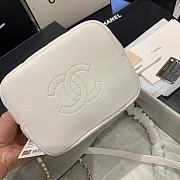 Chanel | Small Lambskin Hobo White Bag - AS1745 - 15 x 15 x 12 cm - 5
