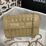 Chanel | 1992 vertical quilt CC shoulder bag - AS1499 - 23 x 14 x 7cm - 2