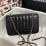 Chanel | 1992 vertical quilt CC Black shoulder bag - AS1499 - 23 x 14 x 7cm - 6