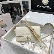 Chanel | White Flap Bag - AS2273 - 20 x 6 x 12 cm - 2
