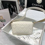 Chanel | White Flap Bag - AS2273 - 20 x 6 x 12 cm - 4