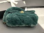 Chanel | Shearling Green Bag - AS2240 - 15.5 x 21.5 x 6.5cm - 4