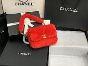 Chanel | Shearling Red Bag - AS2240 - 15.5 x 21.5 x 6.5cm - 1