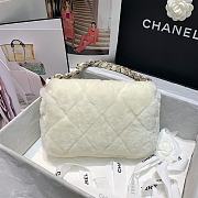 Chanel | Shearling Strass Flap Bag Crystal Strap - AS2240 - 15 x 21.5 x 6.5 cm - 4