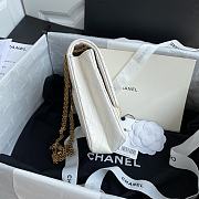 Chanel | Small White 2.55 Flap Bag - AS1961 - 17 x 13 x 5.5cm - 2