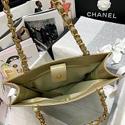 Chanel | Shiny Beige Aged Calfskin Shopping Bag - AS1945 - 32 x 30 x 10 cm - 5