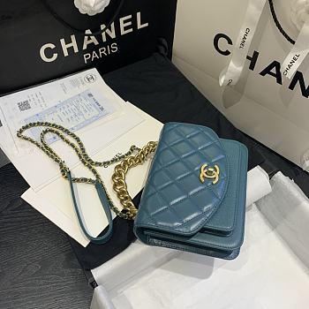 Chanel | Mini Blue Chain Handle Flap Bag - AS0784 - 19 x 14 x 5 cm