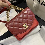 Chanel | Mini Red Chain Handle Flap Bag - AS0784 - 19 x 14 x 5 cm - 5