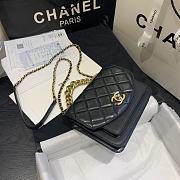 Chanel | Mini Black Chain Handle Flap Bag - AS0784 - 19 x 14 x 5 cm - 1