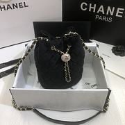 Chanel | Strass Velvet bucket Drawstring Bag Black - 19 x 13 x 13 cm - 2