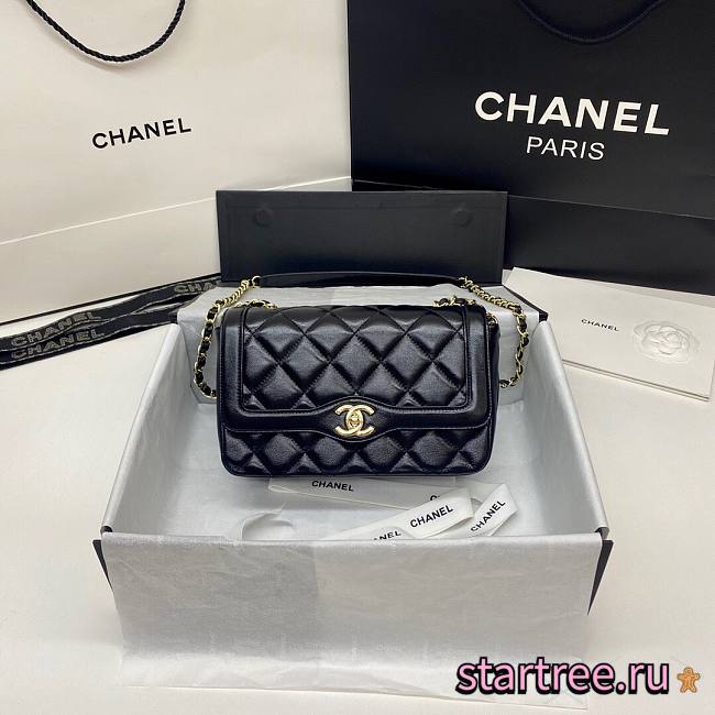 Chanel | Flap Bag Black - AS2058 - 23 x 15 x 7.5 cm - 1