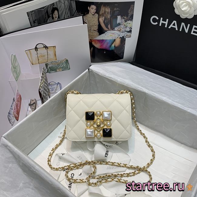 Chanel | Small White Crystal Pearls Flap Bag - AS2251 - 14.5 x 5 x 10.5cm - 1