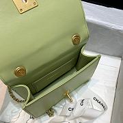 Chanel | Green Calfskin Crystal Pearls Flap Bag - AS2259 - 18 x 12 x 7 cm - 4