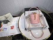 Chanel | Small Pink CC Chain Bucket Drawstring Bag - AS1478 - 13 x 17 x 13 cm - 1