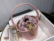 Chanel | Small Pink CC Chain Bucket Drawstring Bag - AS1478 - 13 x 17 x 13 cm - 2