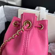 Chanel | Logo Charm CC Pink Lambskin Bucket Bag - AS1883 - 16 x 17 x 13 cm - 4