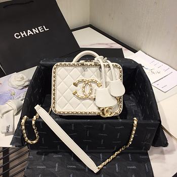 Chanel | Small White CC Filigree Chain Around Vanity Case - AS1785 - 18x14x8cm
