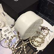 Chanel | Woven Chain Handle Round Bag White - AP1176 - 12 x 12 x 5cm - 6