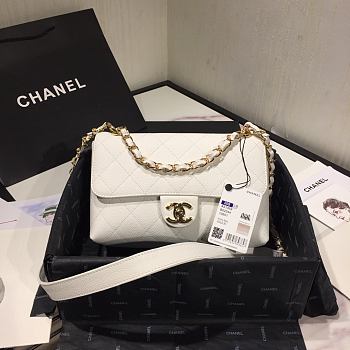 Chanel | Small Grained Calfskin Flap Bag White - AS1459 - 16 x 23 x 9 cm