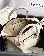 GIVENCHY | Small Antigona Soft bag In Creme - BB50F3 - 30 x 8 x 25 cm - 5