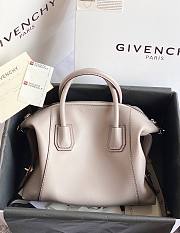 GIVENCHY | Small Antigona Soft bag In Grey - BB50F3 - 30 x 8 x 25 cm - 6