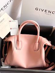 GIVENCHY | Small Antigona Soft bag In Pink - BB50F3 - 30 x 8 x 25 cm - 2