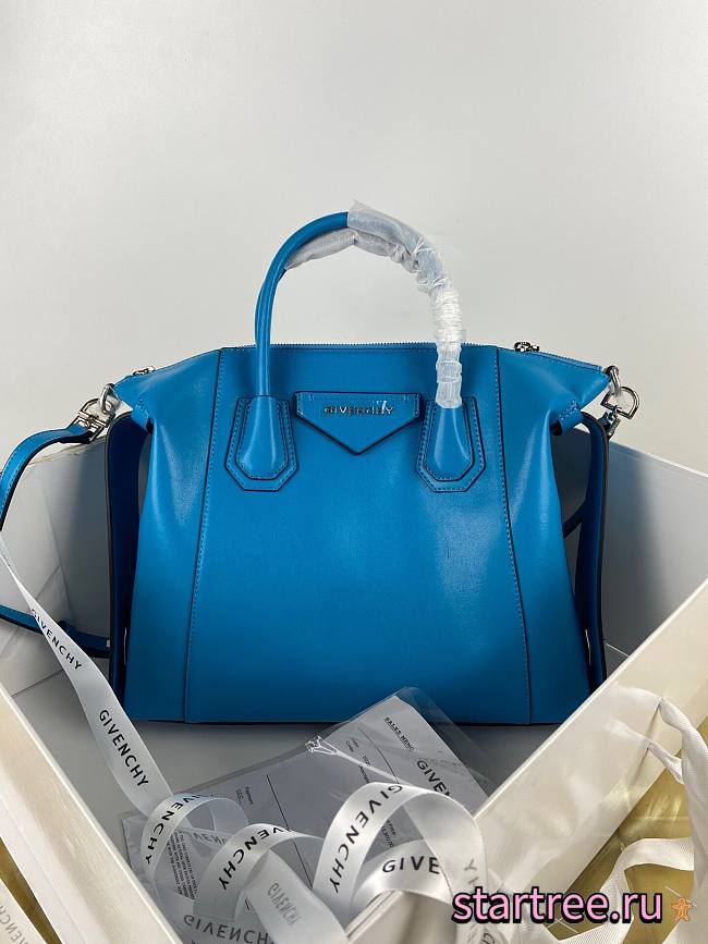 GIVENCHY | Small Antigona Soft bag In Blue - BB50F3 - 30 x 8 x 25 cm - 1