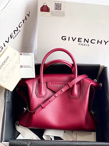 GIVENCHY | Small Antigona Soft bag In Red Rose - BB50F3 - 30 x 8 x 25 cm