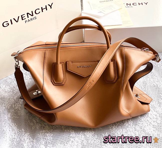 GIVENCHY | Medium Antigona Soft bag In Caramel - BB50F2 - 45 x 9 x 35 cm - 1