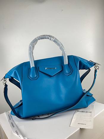 GIVENCHY | Medium Antigona Soft bag In Blue - BB50F2 - 45 x 9 x 35 cm